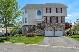 37 Daly Ct, Old Bridge Township, NJ 08857 - Photo 1