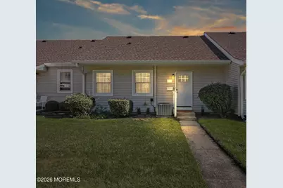 153 Cours De Pasteur #E, Freehold, NJ 07728 - Photo 1