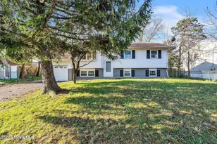 1575 Deer Hollow Dr, Toms River Township, NJ 08753 - Photo 1