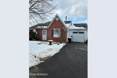 43 Jaffreyton Close, Freehold, NJ 07728 - Photo 1