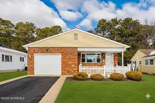 419 Costa Mesa Dr, Toms River Township, NJ 08757 - Photo 1