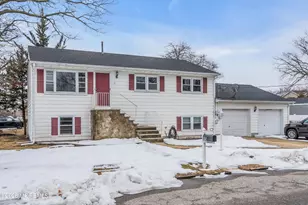 15 Woodland Dr, Brick, NJ 08723 - Photo 1