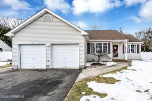 22 Evelyn Ct, Brick, NJ 08723 - Photo 1