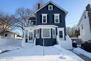 88 Elizabeth St, Keyport, NJ 07735 - Photo 1