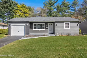1074 Edgebrook Dr S, Toms River Township, NJ 08757 - Photo 1