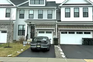 21 Wisteria Ct, Monroe Township, NJ 08831 - Photo 1