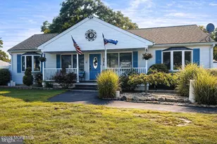 372 Nautilus Dr, Manahawkin, NJ 08050 - Photo 1