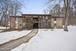 110 Amberly Dr, Manalapan Township, NJ 07726 - Photo 1