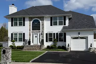8 Heritage Dr, Englishtown, NJ 07726 - Photo 1