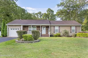 4 Hidden Hollow Ct, Jackson, NJ 08527 - Photo 1