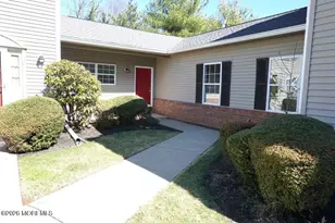 102 Cranbrook Ct, Holmdel, NJ 07733 - Photo 1