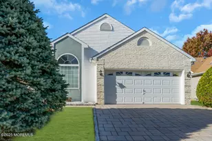 8 Newbury Ct, Toms River Township, NJ 08757 - Photo 1