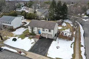 15 Erin Ln, Old Bridge Township, NJ 08857 - Photo 1
