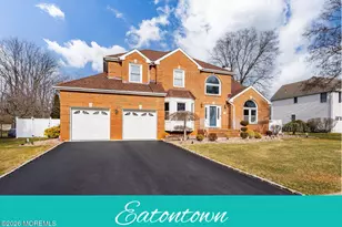 26 Oxford Ln, Eatontown, NJ 07724 - Photo 1