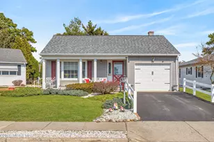 23 Manitoba Ct, Toms River Township, NJ 08757 - Photo 1