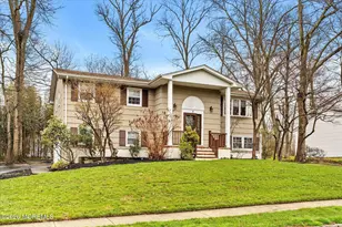 9 Poe Ln, Allentown, NJ 08501 - Photo 1