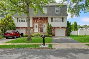 30 Dortmunder Dr, Manalapan Township, NJ 07726 - Photo 1