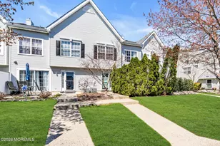 28 Madison Ct, Tinton Falls, NJ 07712 - Photo 1