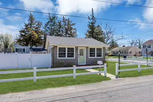 22 Harpoon St, Beachwood, NJ 08722 - Photo 1
