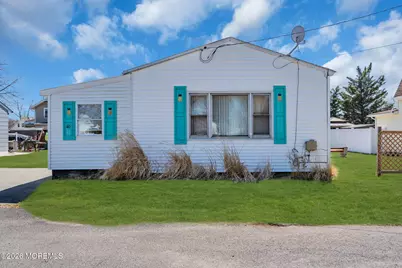 40 Frederick Place, Keansburg, NJ 07734 - Photo 1