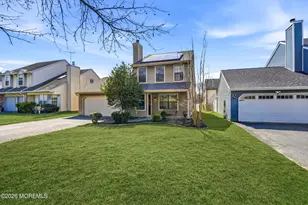 149 Malibu Dr, Eatontown, NJ 07724 - Photo 1