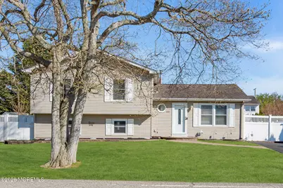 1233 Pacific Avenue, Beachwood, NJ 08722 - Photo 1