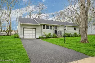 19 Princeton Dr, Howell Township, NJ 07731 - Photo 1