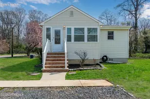 7 Patterson St, Red Bank, NJ 07701 - Photo 1
