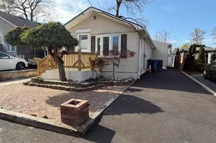 226 Outlook Blvd, Keyport, NJ 07735 - Photo 1