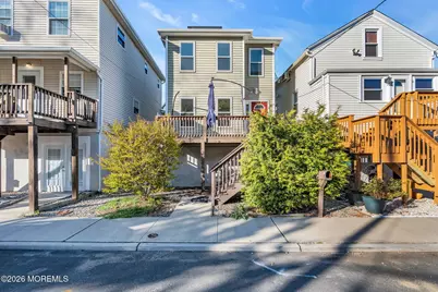 13 Locust Street, Highlands, NJ 07732 - Photo 1