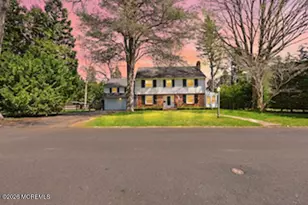 51 Beechwood Dr, Shrewsbury, NJ 07702 - Photo 1