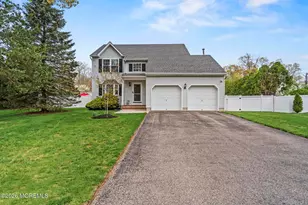 981 Feathertree Dr, Toms River Township, NJ 08753 - Photo 1