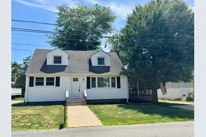 137 Main Bayway, Toms River Township, NJ 08753 - Photo 1