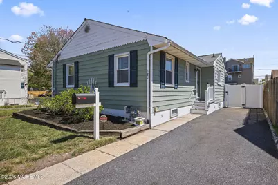 187 Washington Street, Keyport, NJ 07735 - Photo 1