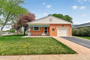 24 Chateux Ln, Toms River Township, NJ 08757 - Photo 1