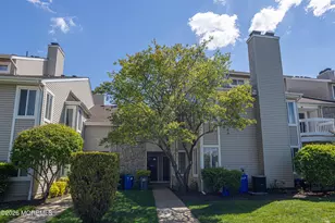 43 Farnham Square, Sayreville, NJ 08859 - Photo 1