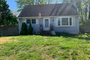 25 Winding River Dr, Toms River Township, NJ 08755 - Photo 1
