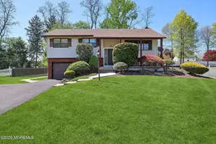 40 Stratford Dr, Manalapan Township, NJ 07726 - Photo 1
