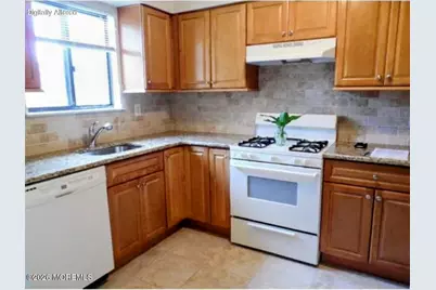 5 Coventry Court #5, Matawan, NJ 07747 - Photo 1