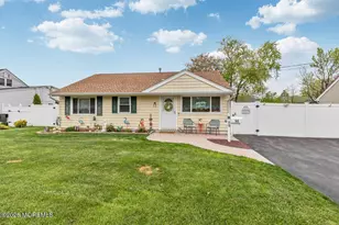 13 Roland Pl, Hazlet Township, NJ 07730 - Photo 1