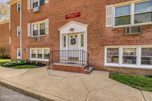 24 Pilgrim Pathway Ct, Ocean Grove, NJ 07756 - Photo 1