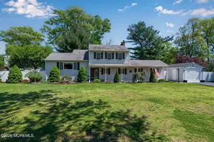 31 Bayberry Ln, Middletown, NJ 07748 - Photo 1