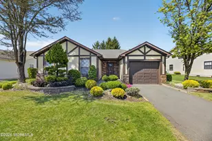 25 Hansom Ln, Marlboro Township, NJ 07746 - Photo 1
