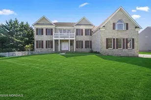 10 Rockingham Ct, Manalapan Township, NJ 07726 - Photo 1