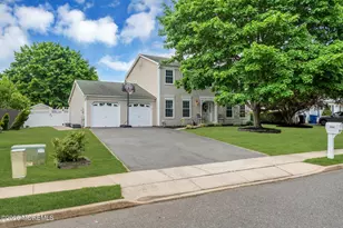 1044 Evelyn Dr, Toms River Township, NJ 08753 - Photo 1
