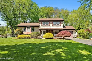 88 Stratford Dr, Manalapan Township, NJ 07726 - Photo 1