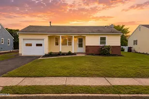 27 Norfolk Dr, Toms River Township, NJ 08757 - Photo 1