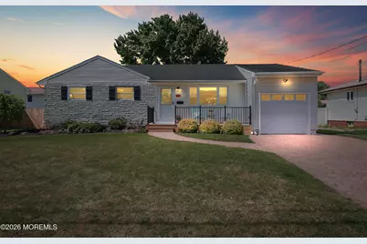 29 Surrey Drive, Hamilton Square, NJ 08690 - Photo 1