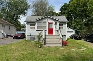 18 Station St, Manalapan Township, NJ 07726 - Photo 1