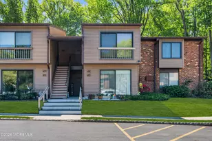 42 Manchester Ct, Red Bank, NJ 07701 - Photo 1